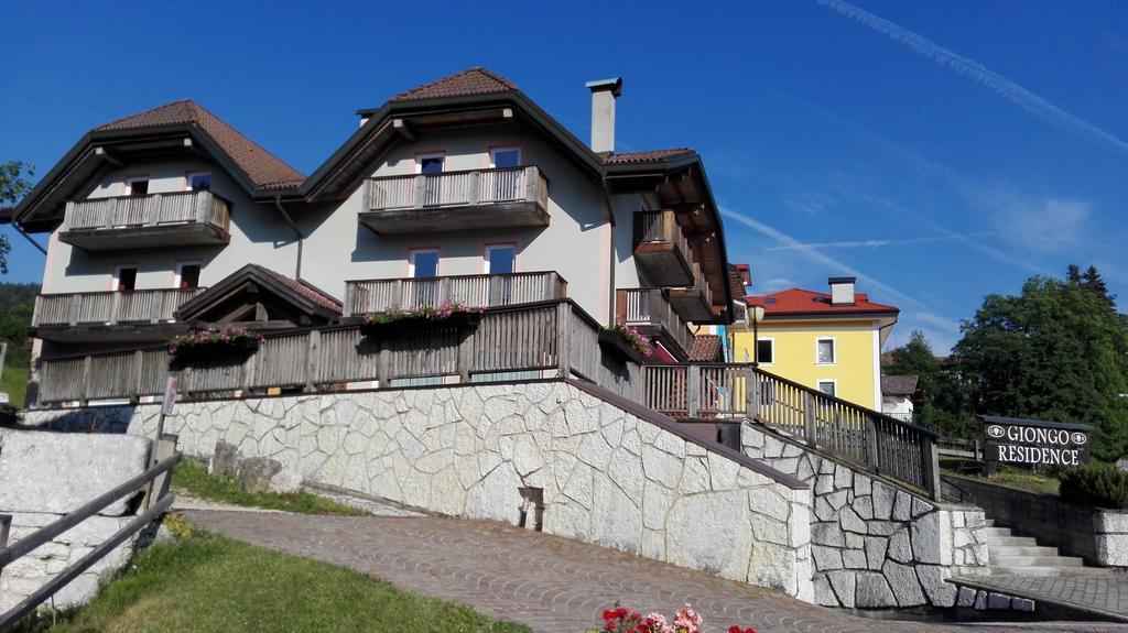 Giongo Residence - Appartamenti Lavarone Bagian luar foto